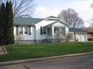 760 Chambers St, Ottawa, IL 61350