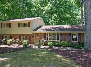 4913 Hollyridge Dr, Raleigh, NC 27612