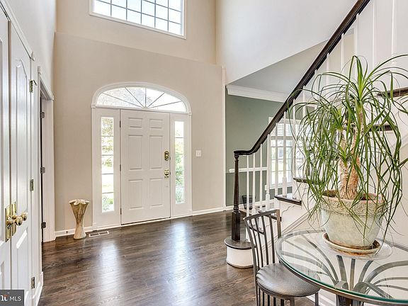 5th image of 22766 Oatlands Grove Pl