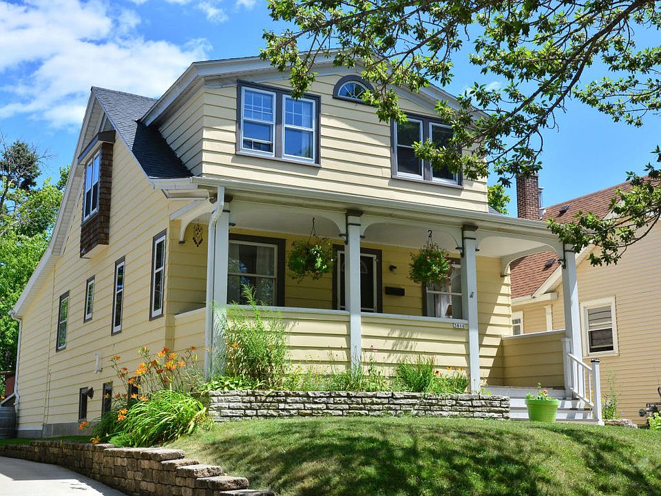 1st image of 3816 N Farwell Ave