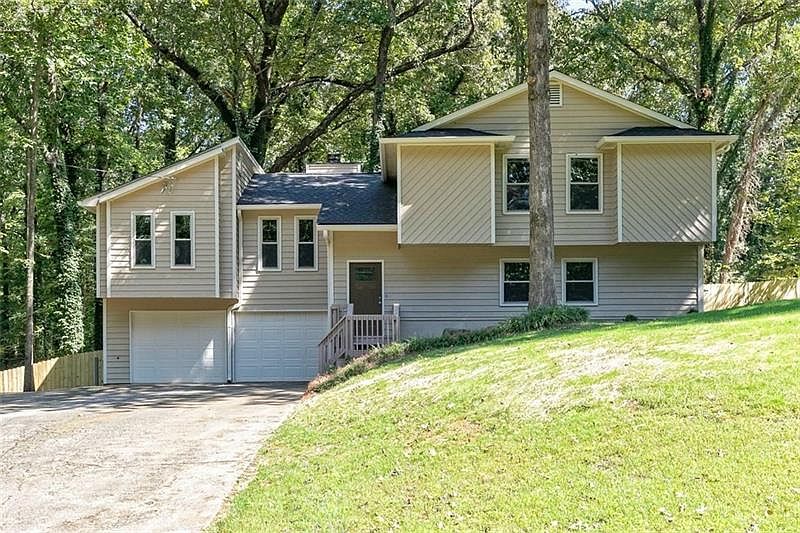 1st image of 424 Creekside Ln
