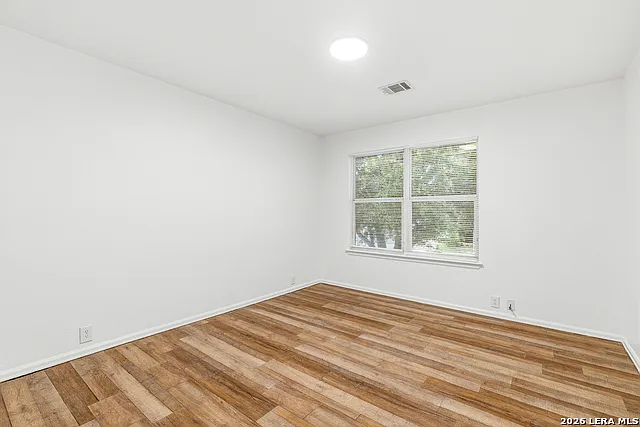 902 Amber Knl — Photo 23