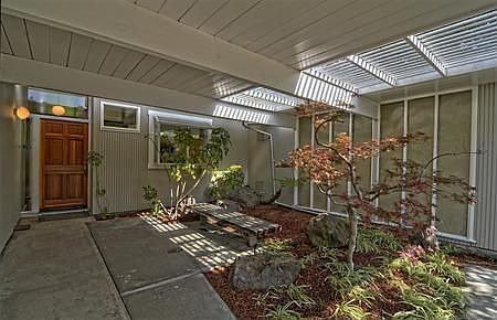 3rd image of 474 Ferne Ave