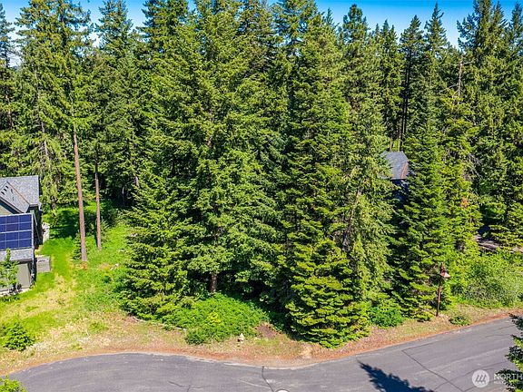 5th image of 111 Elk Sedge Court