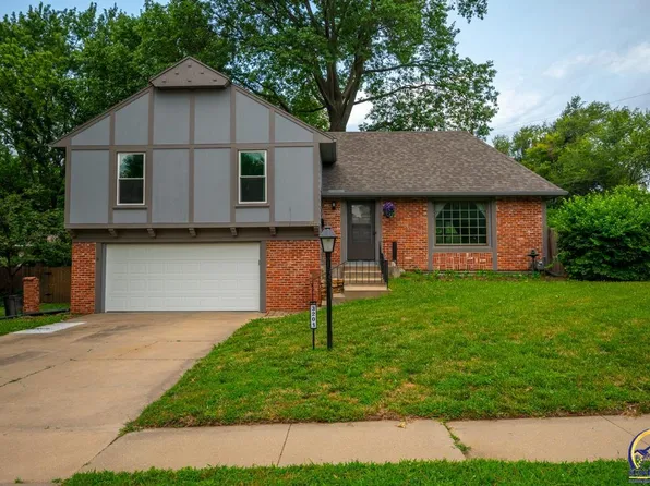 3201 SW Macvicar Ave, Topeka, KS 66611
