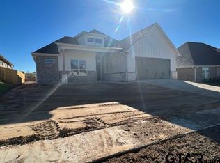 7272 Rolling Acres Pl, Tyler, TX 75707