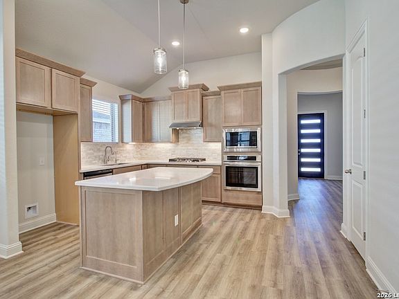 3rd image of 11126 Sunbird Avenue