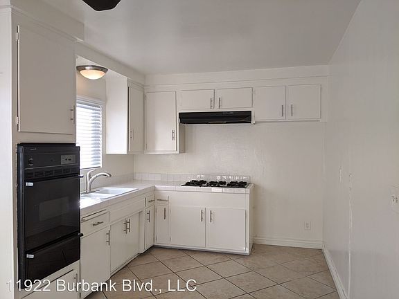 5th image of 11922 Burbank Blvd APT 15