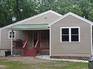 107 Maplewood Dr, Naples, ME 04055