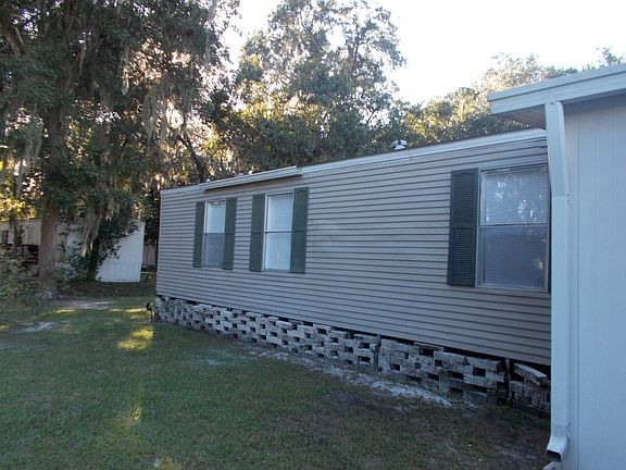 4th image of 3909 Canary Palm Cir