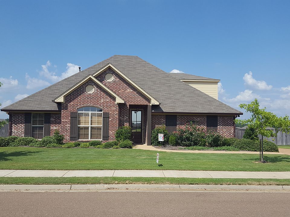 1st image of 144 Lakeway Dr