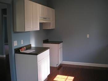 3rd image of 1514 N Herbert Ave