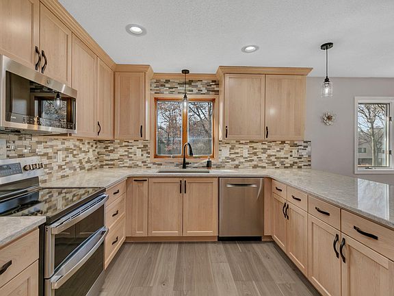 3rd image of 4425 16th Ave NW
