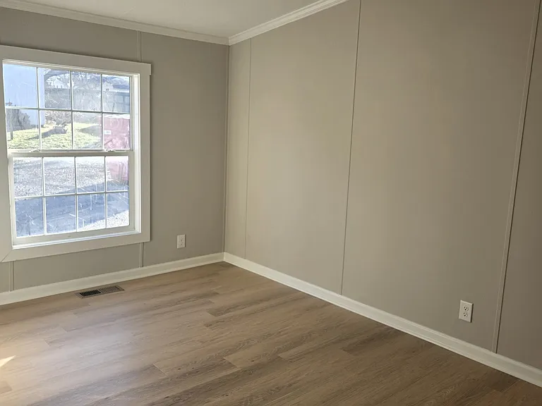 223 E Park Ave — Photo 10