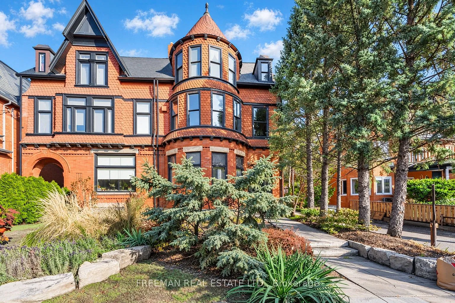 4 bed, $10,500 — Photo 1