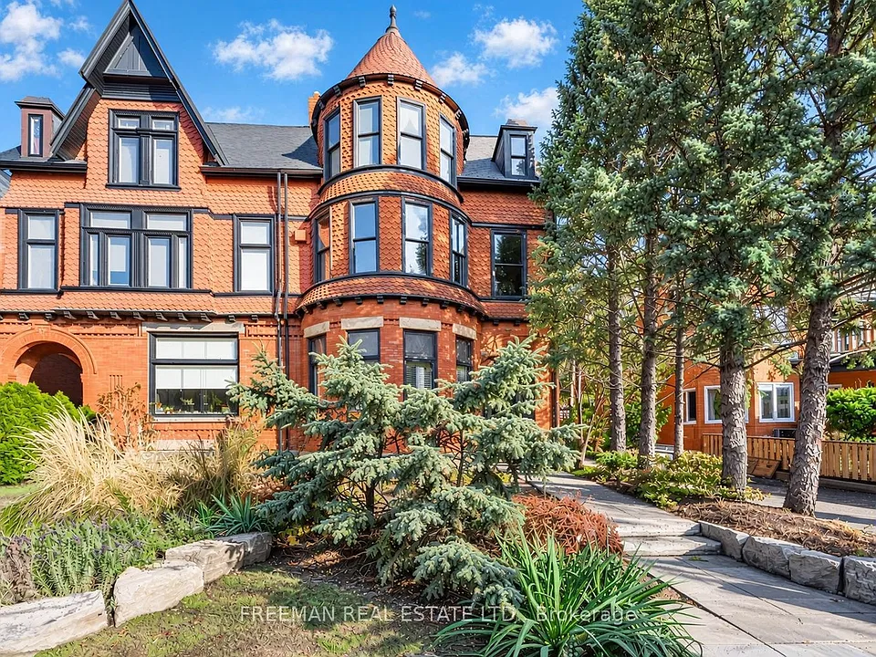 21 Howland Ave #UPPER