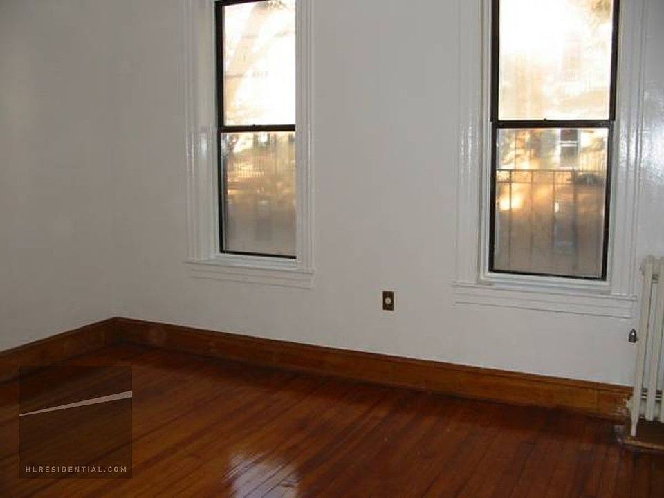 2nd image of 4120 49th St APT 1R