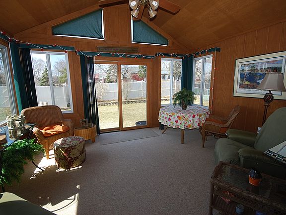 5th image of 17634 Lilac Ln