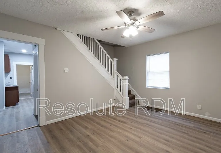 1920 Sugar Grove Ave — Photo 10