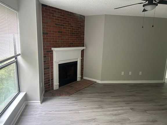 3rd image of 3609 Eighty Juneau Rd #F