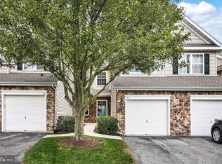 1004 Country Ln, Morgantown, PA 19543