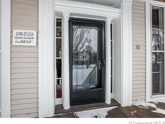 Two story barn and two car ...