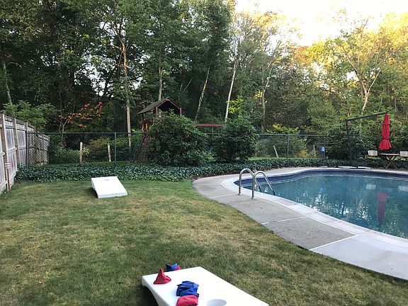5th image of 29 Belcher Dr