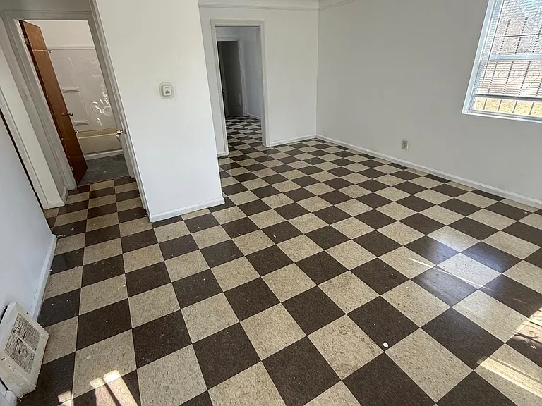 345 E Baltimore Blvd — Photo 3