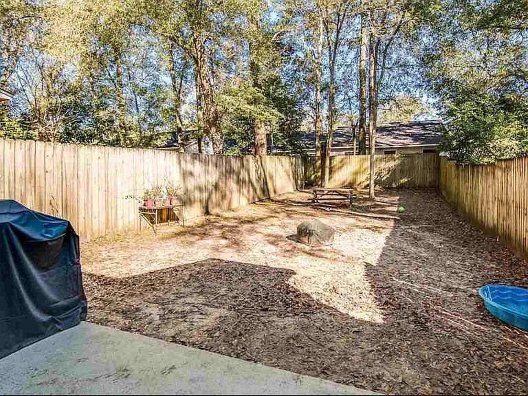1816 Seay Ct — Photo 14