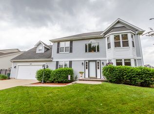 434 Fox Run Ln, Hampshire, IL 60140