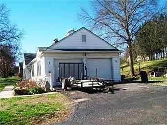 2nd image of 1416 4th St