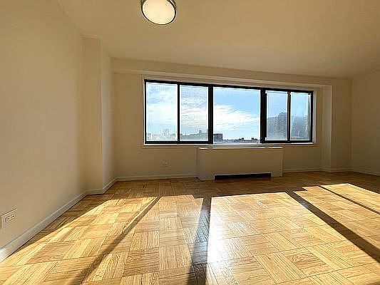 5th image of 3671 Hudson Manor Ter APT 9H