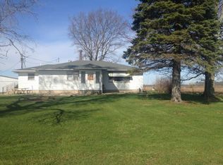 20735 N 1300th St, Marshall, IL 62441