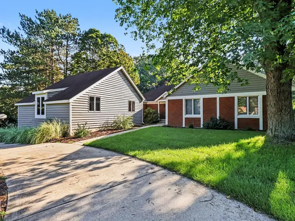 603 Beechwood Dr, Allegan, MI 49010