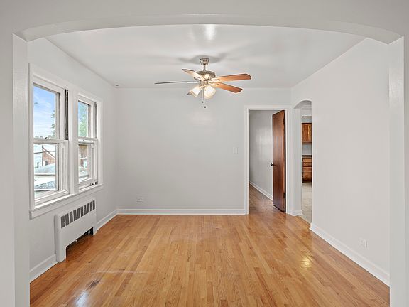 4th image of 2726 N 73rd Ct