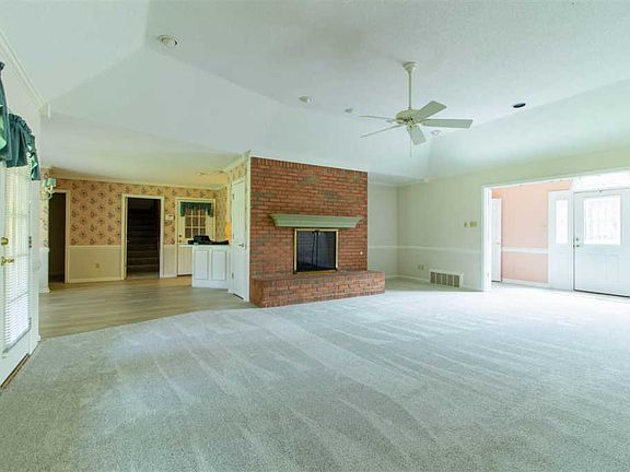 5th image of 7269 Flower Creek Dr