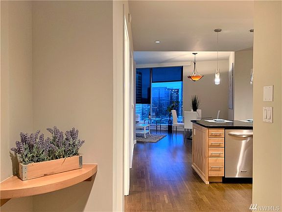 5th image of 10610 NE 9th Pl Unit 1900
