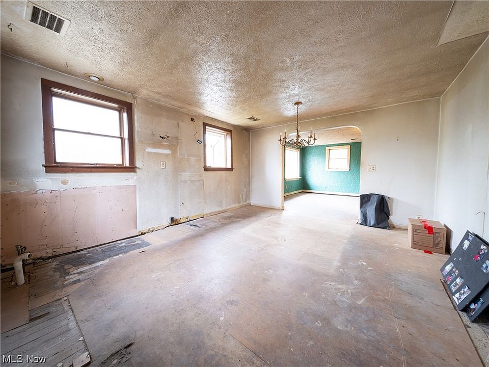 9845 Chardon Rd, Chardon, OH 44024 Zillow