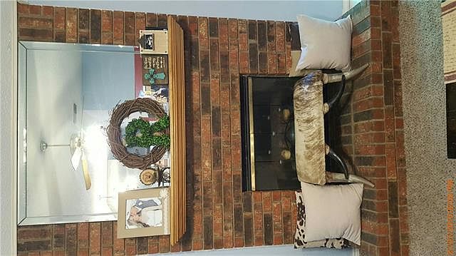 1st image of 1413 Gainsborough Way