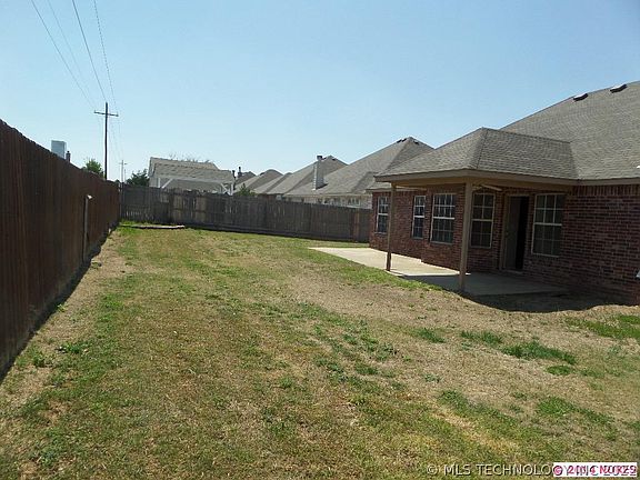 4th image of 3913 S 216th East Ave