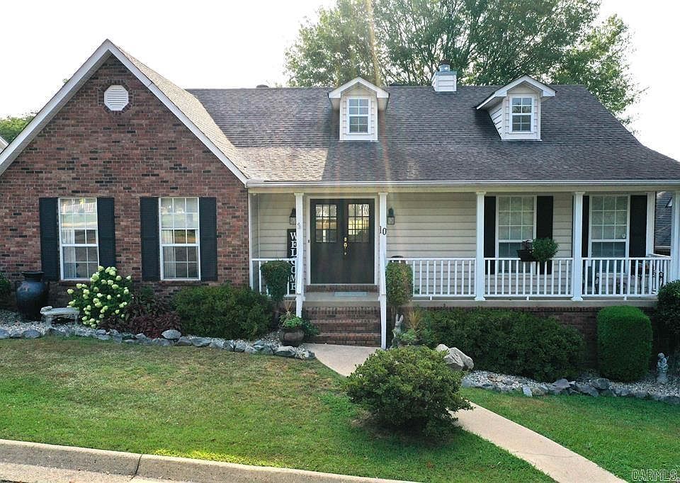 1st image of 10 Manchester Ln