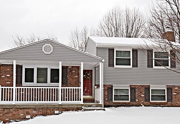 2nd image of 115 Woodridge Dr