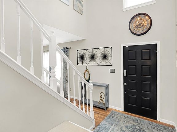 5th image of 3623 Paddington Cir