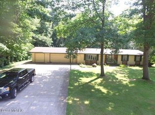 541 Schaeffer Dr, Coldwater, MI 49036