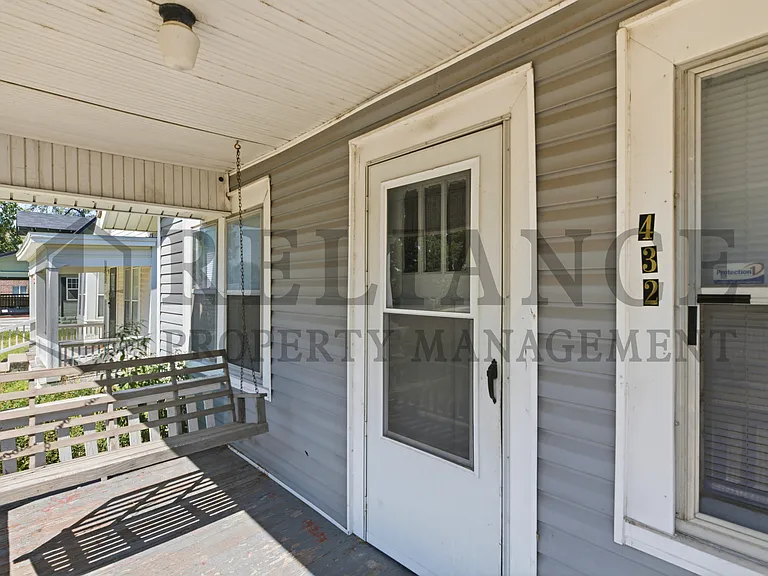 432 S Osage St — Photo 5