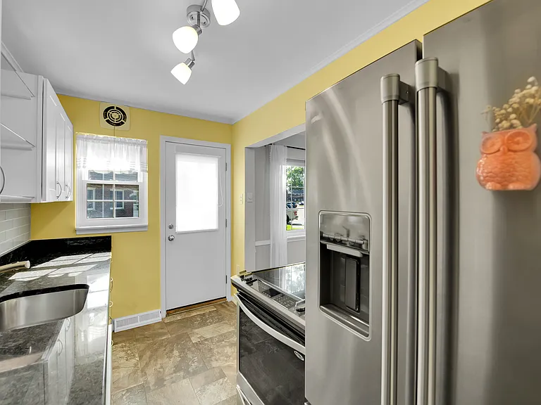 22903 Gary Ln — Photo 9