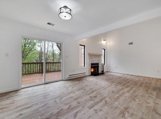 116 Woods Ln, Bushkill, PA 18324