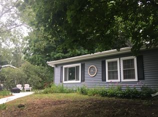 647 Kinnickinnic St, Hudson, WI 54016