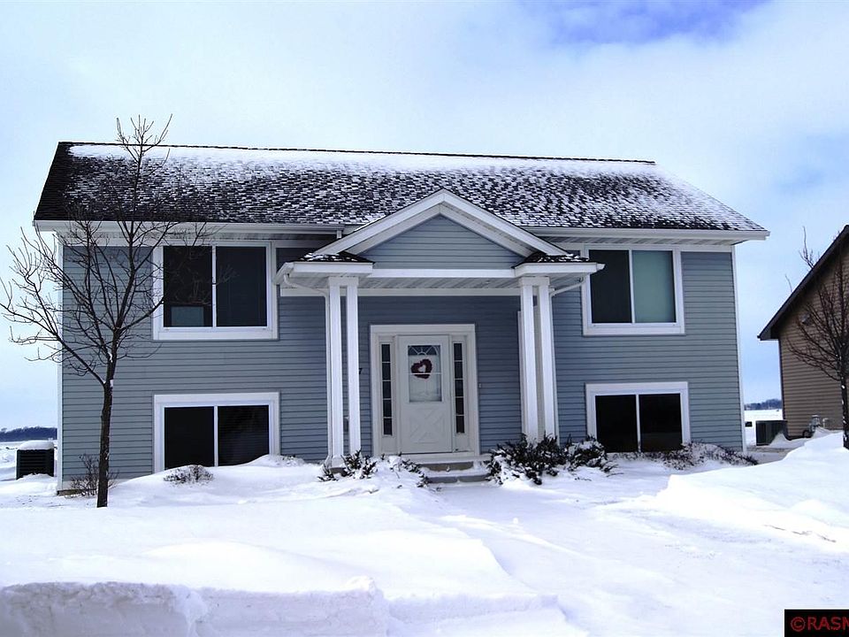 1st image of 527 Pfaender Dr