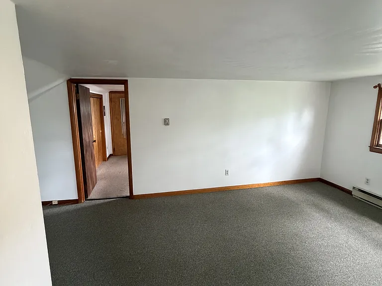 100 E Valley St #3 — Photo 6